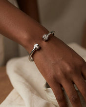 Load image into Gallery viewer, The Meridian Cuff - Silver