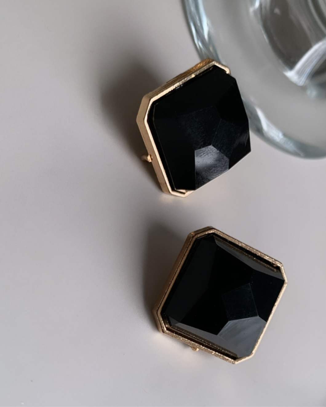 Emma Earrings - Black