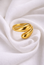 Load image into Gallery viewer, Crossover Ring - Gold