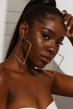 Load image into Gallery viewer, Large Gold Square Earrings