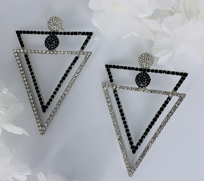 Ava Triangle Hoops